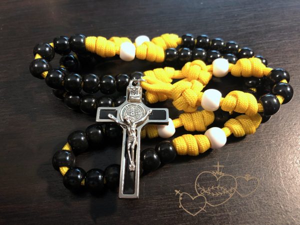 Boston Hockey Fan Paracord Rosary - Image 2