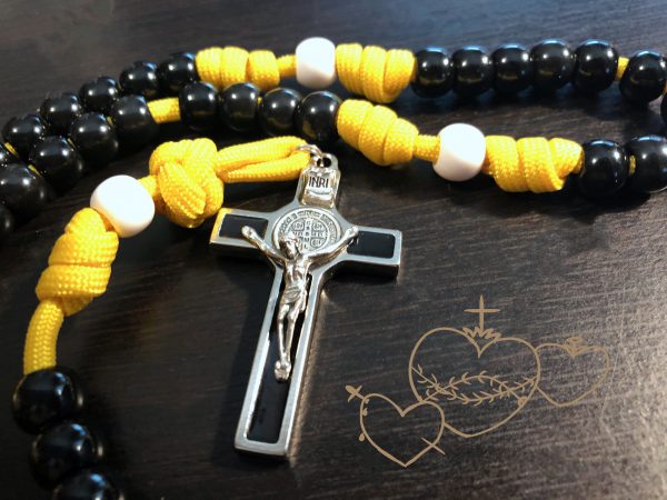 Boston Hockey Fan Paracord Rosary - Image 4
